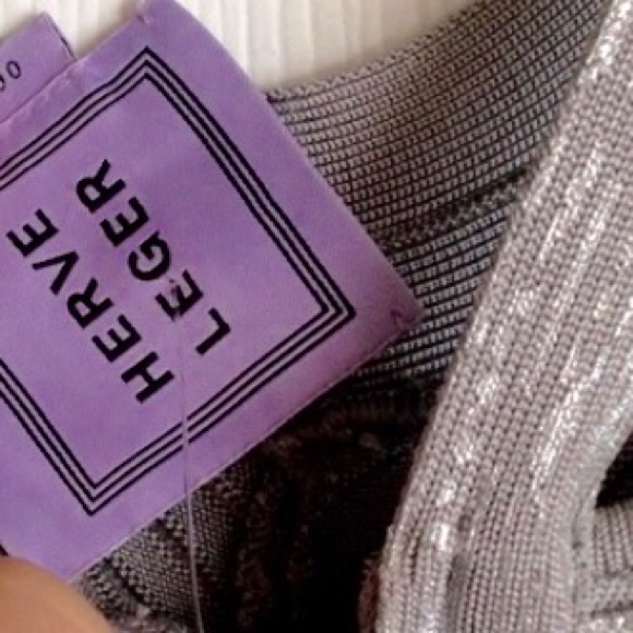 ❤️❤️SOLD❤️❤️Authentic Herve  Leger cocktail dress - Picture 3 of 3