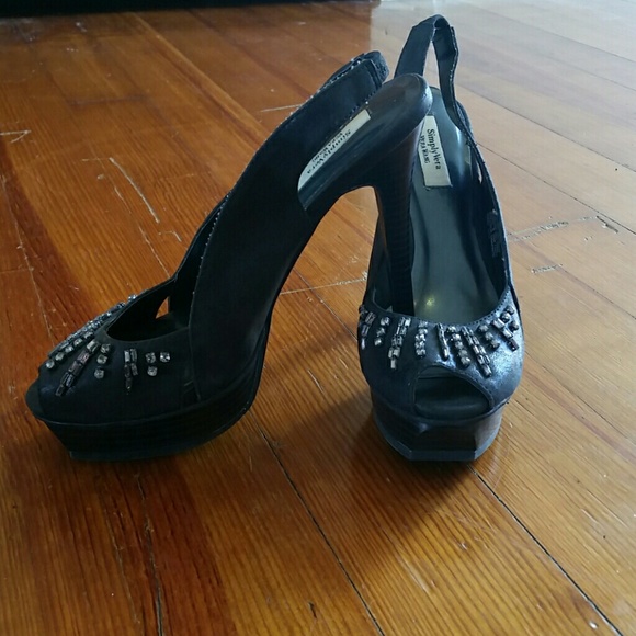 Vera Wang heels