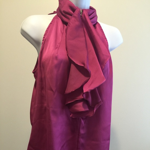 Darling sleeveless ruffle neck blouse