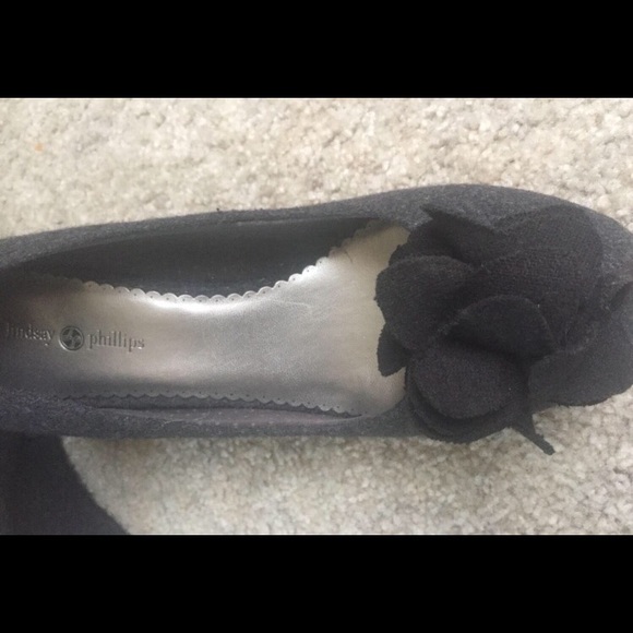 Lindsay Phillips wedge shoes size 9
