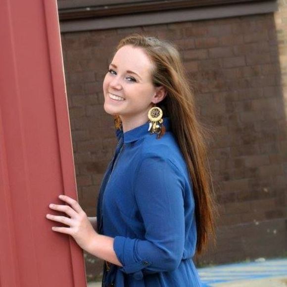 Meet your Posher, Hannah