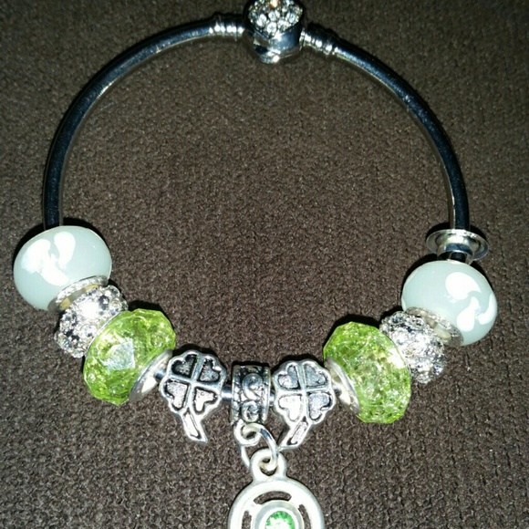 Bracelet