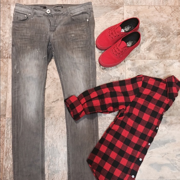 🔥Stylish Distressed Grey Ana Skinny Jeans🔥