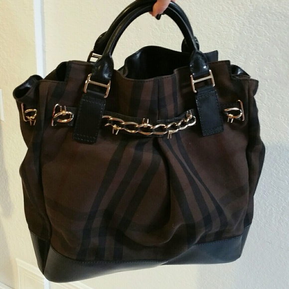SOLD OUT !!!!!!!! $1695 BURBERRY RUNWAY BROWN TOTE - Picture 2 of 4
