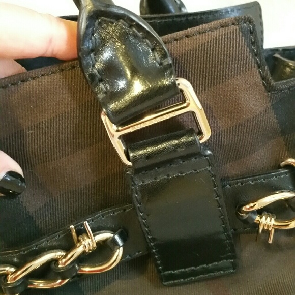 SOLD OUT !!!!!!!! $1695 BURBERRY RUNWAY BROWN TOTE - Picture 4 of 4