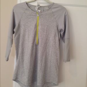 Lululemon half zip up work out top.