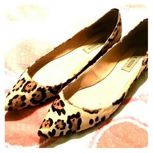 Pointed Toe Leopard Flats