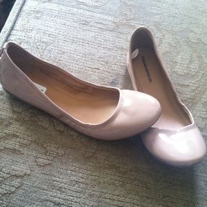 Nude Flats
