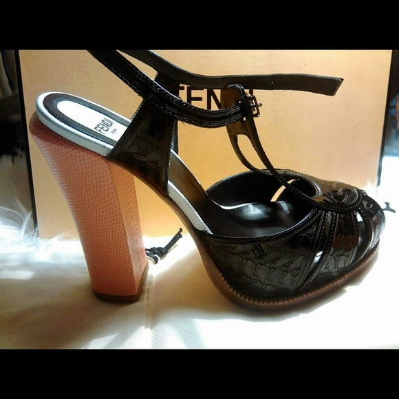 Authentic FENDI Roma Colorblock chunky heel sz 6.5