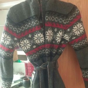 Old Navy Sweater