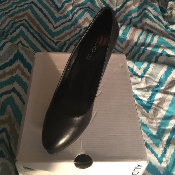 Pumps - Picture 2 of 4