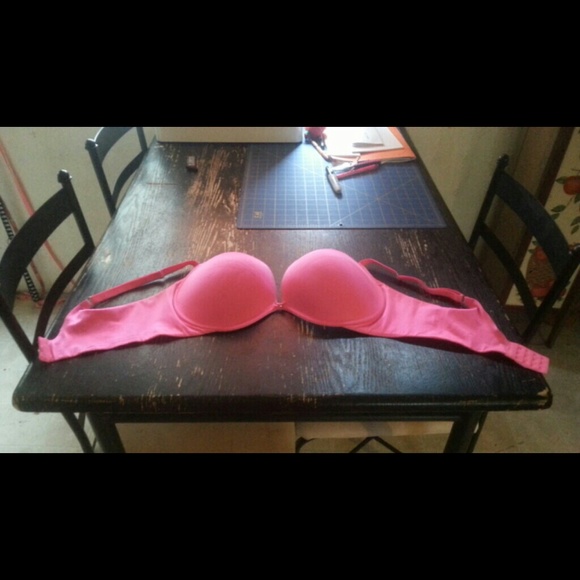 38 DD VS Plunge Bra