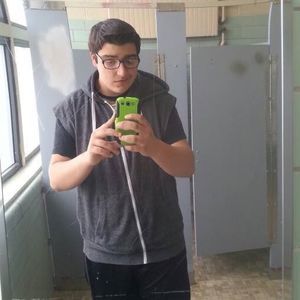 Meet your Posher, Justin