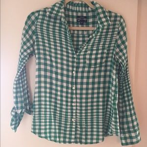 Super cute green checkered button down. So soft!!!