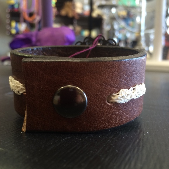 Jewelry - Picture 2 of 2
