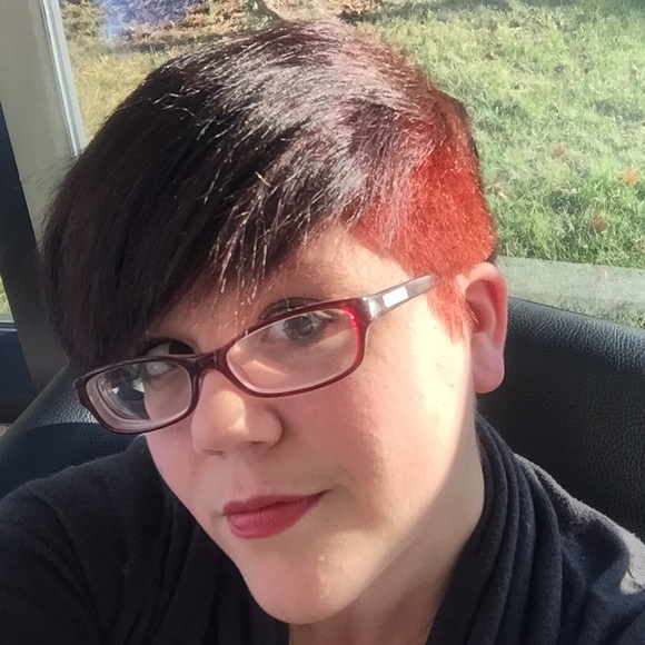 Meet your Posher, Autumn - Picture 2 of 2