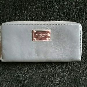 Michael Kors Grey leather wallet