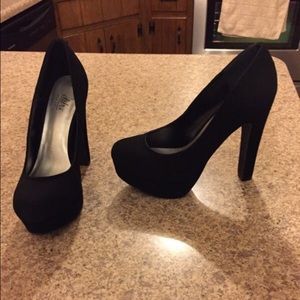 Black Suade Pumps - Never Worn
