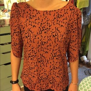 Cheetah print top -slit in back