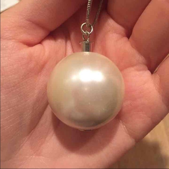 Single pearl necklace - Picture 2 of 3