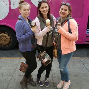 Meet your Posher, Bella