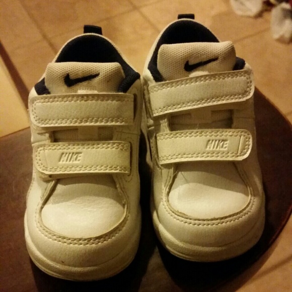 Nike toddler shoes