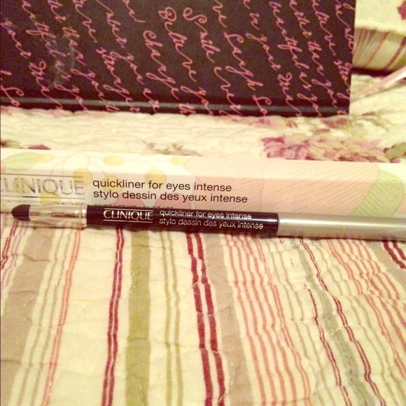 NEW ❤️ CLINIQUE Quickliner Intense Black❤️