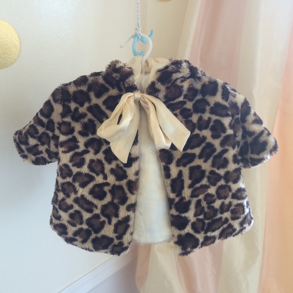 Adorable! Baby plush coat!