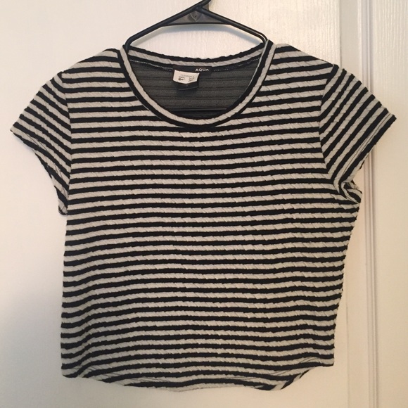 AQUA brand short sleeve top