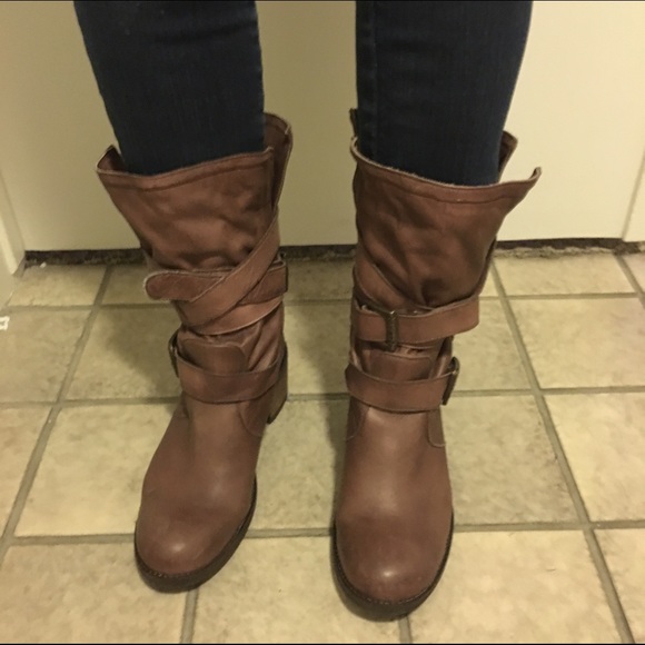 ⭐️HOST PICK⭐️ NWOT Femini Brown Boots From Spain🗝 - Picture 2 of 4