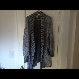Pull over coat w/o buttons