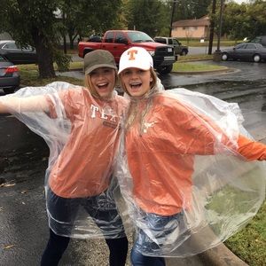 Meet your Posher, Avery