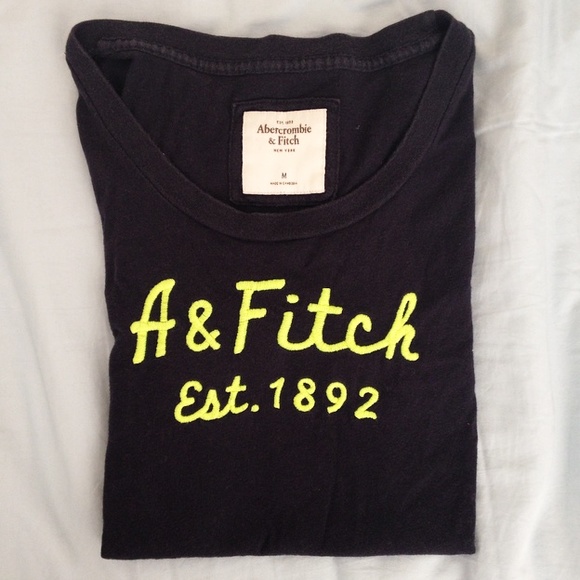 Abercrombie and Fitch Navy Tshirt - Picture 1 of 3