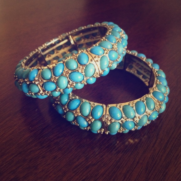 Jewelry - Blue & Gold Bangle Set