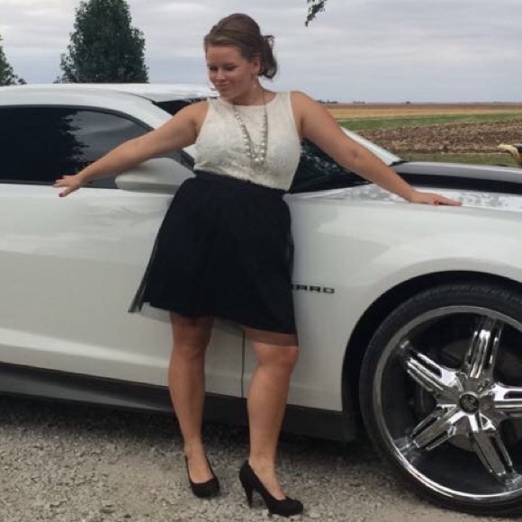 Dress - Picture 2 of 2