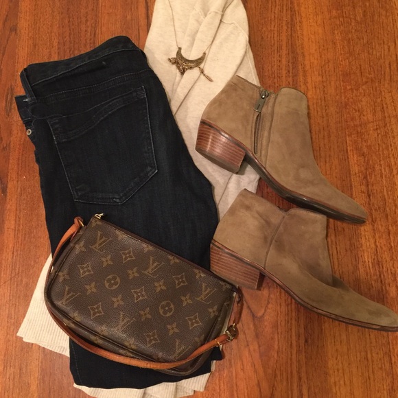⚡️💥FLASH SALE TONIGHT‼️Sam Edelman Petty bootie