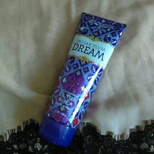 New Bath & body works winter body cream