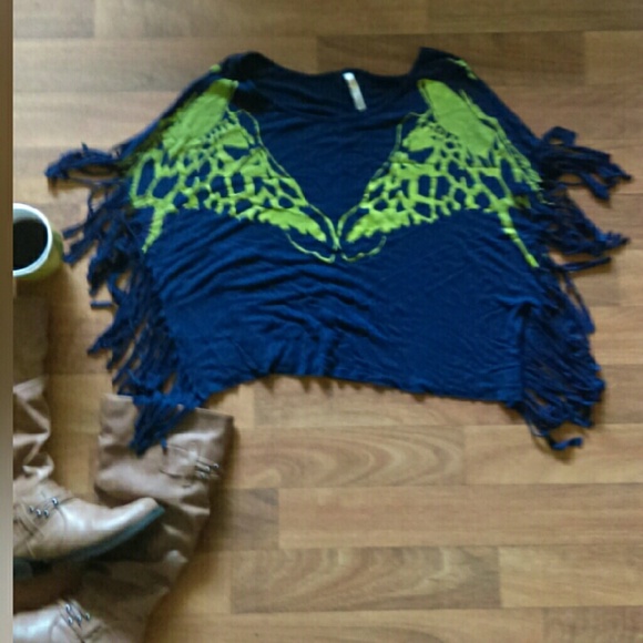 Fringe giraffee shirt