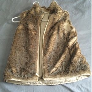 🎈Reversible faux fur vest