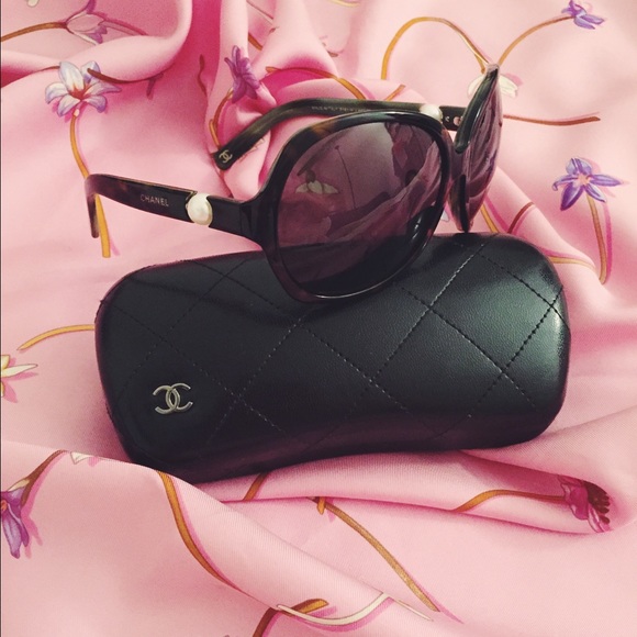 Chanel turquoise pearl sunglasses
