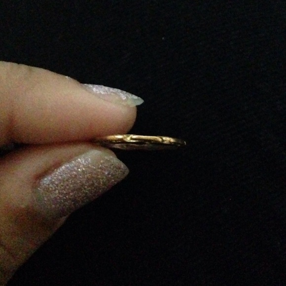 Gold mini ring