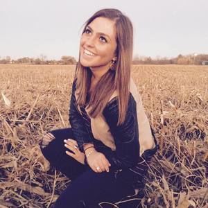 Meet your Posher, Caroline