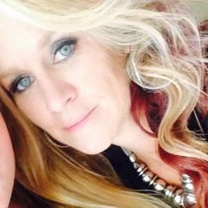 Meet your Posher, Keri