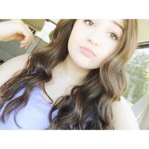 Meet your Posher, Kassandra