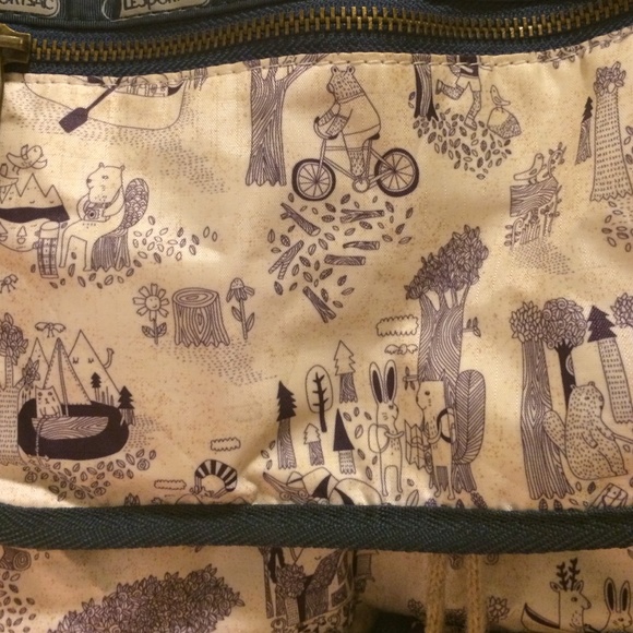 Animal print backpack - Picture 2 of 3