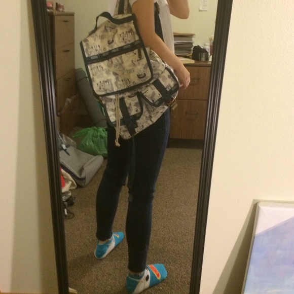 Animal print backpack - Picture 3 of 3