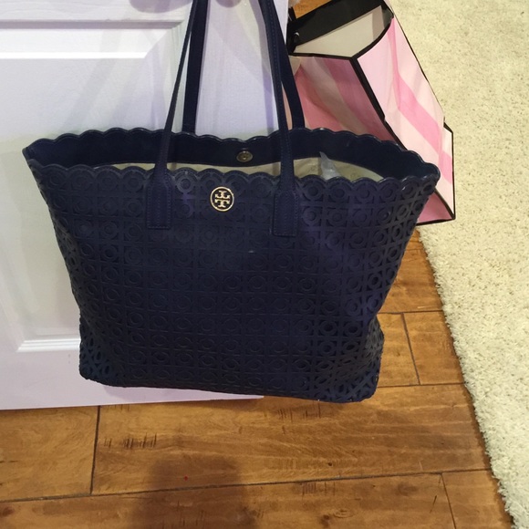 Tory burch tote