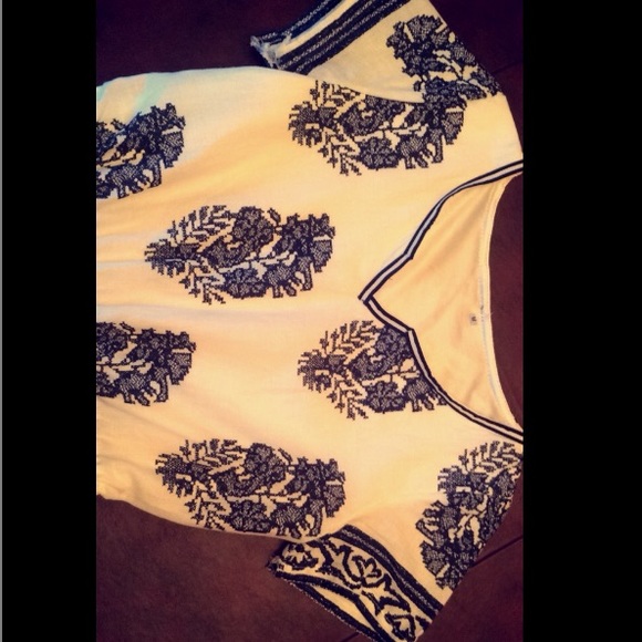 White Dress with Blue Pattern - Picture 3 of 4