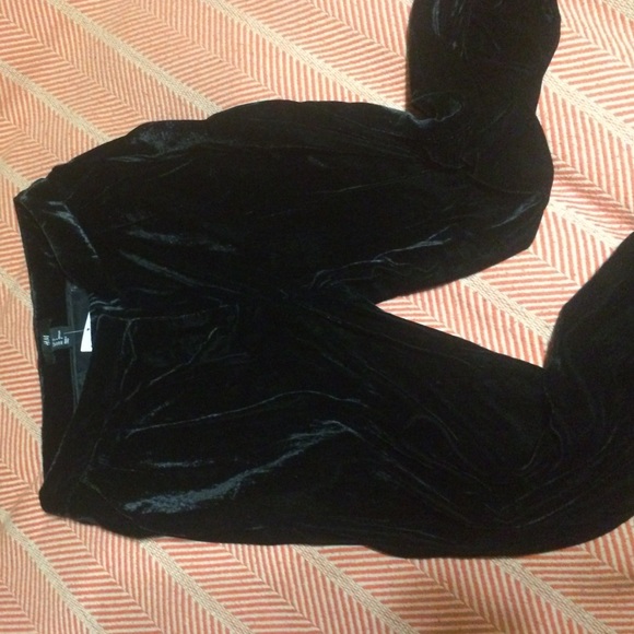 Black velvet pants NWT