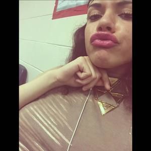 Meet your Posher, Sierra